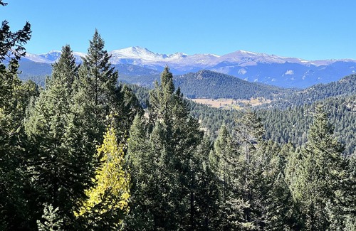 Evergreen Meadows House | NEW! The Grove: Near Wedding Barns/Hot Tub/ Views