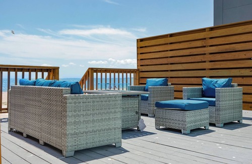 North Beach Apartment | NEW! The Surf Haus Studio