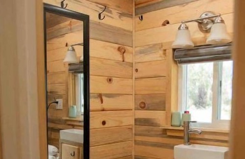 Rexburg House | New Tiny Home near BYU Idaho, Yellowstone and Kelly Canyon Ski Resort