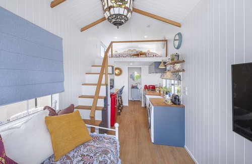 Camp Hill Cottage | New Tiny House