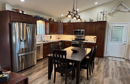 Westview House | New to the Market! Charming 3-bedroom Rough River lake home! In Westview KY!