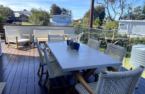 Bawley Point House | New to VRBO: Lavish Home 4mins to the beach Pet- Friendly House