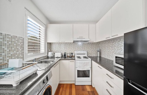 Downer Apartment | NEW TO VRBO: Stylish and Peaceful Retreat Near Dickson