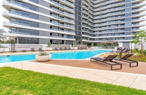 Phillip Apartment | New to VRBO: Stylish Phillip Apartment with Gym & Pool