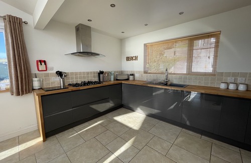 Downderry House | New - Unique Cornish seaside retreat with stunning sea views