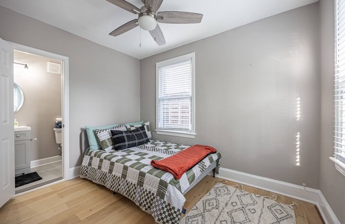Anacostia Apartment | NEW Updated 2BR Apartment in DC