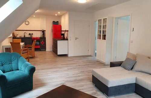Plaaz Apartment | NEW! Vacation apartment Walnut Dream