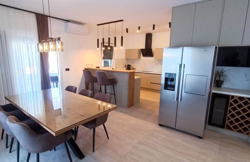 Zelenka Villa | NEW Villa Ina with Pool, sea view