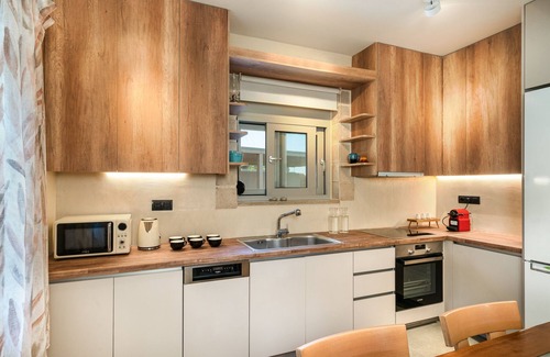 Mariou Villa | New Villa with spectacular 180° Sea View,Private Pool & BBQ,5 min from the Beach