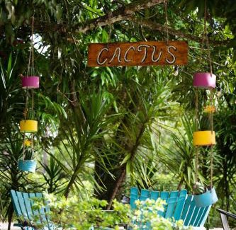 Acacias House | New Western