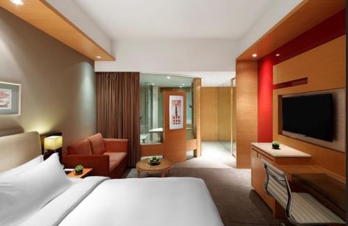 Qiao Kou Hotel | New World Wuhan Hotel