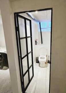 Nyhavn - Amalienborg Apartment | New York basement apartment