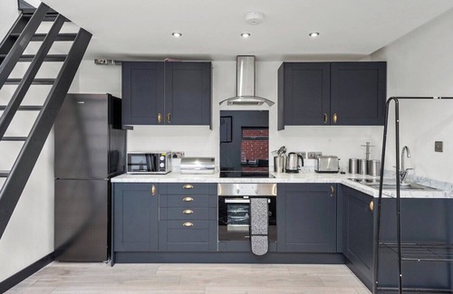 Castleford Apartment | New York Living in Yorkshire - Sleeps 4