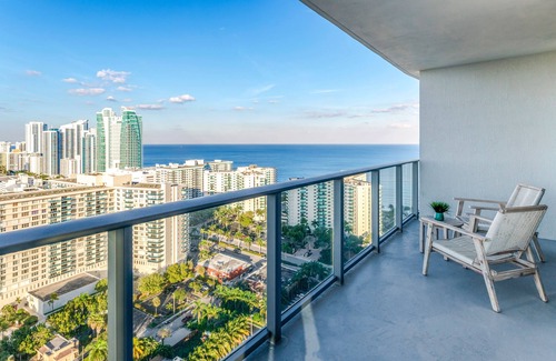 South Lake Apartment | NEW2019 CornerSuite Amazing WaterViews