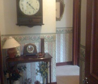Vale of Glamorgan Apartment | Newcourt B & B