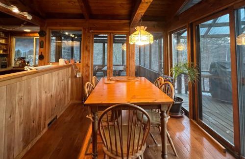 Williamsville House | Newfane Hill Retreat