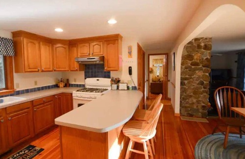 Bridgewater House | Newfound Lake Hideaway Mooring included