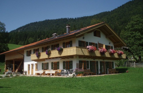 Jachenau Apartment | Newly built comfortable apartment with wellness area