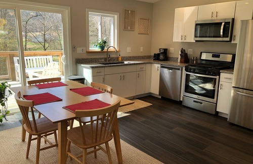 Fayetteville House | Newly built home less than 2 miles from the New River Gorge!