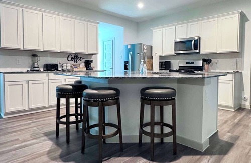 Voth House | Newly built home! Spacious & Comfortable 4BR 2BA