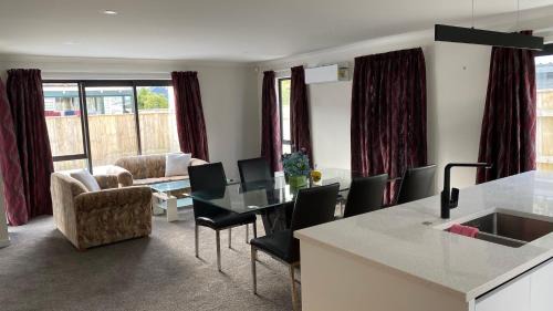 Lower Hutt House | Newly built house