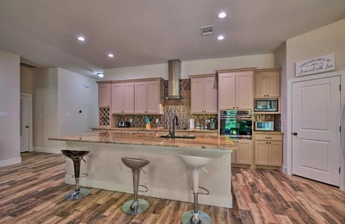 South Arlington House | Newly Constructed Mansfield Home with Fenced Yard!