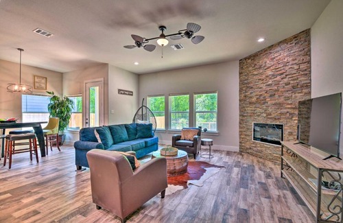 South Arlington House | Newly Constructed Mansfield Home with Fenced Yard!
