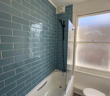 Mile End House | Newly Decorated 5-Bed Hackney Townhouse