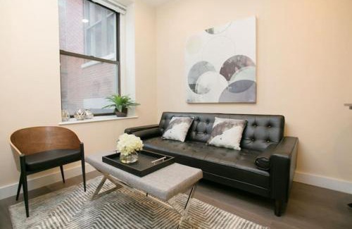 Downtown Boston Apartment | Newly Designed Loft - Fast Wifi - Pet Friendly