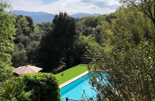 Saint-Jean-Pla-de-Corts Villa | Newly renovated Maison from 1920 with 2,8 hectar private park and pool