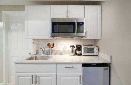 Brightwood Park Apartment | Newly furnished 1br in Petworth, parking and yard.