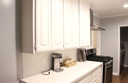 Reseda House | Newly Furnished, Entire Home, Pool House