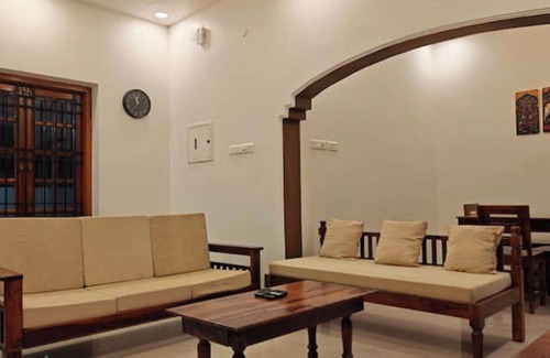 Kumbakonam Apartment | Newly Furnished, Renovated, AC, Clean, Cozy, 2 BHK