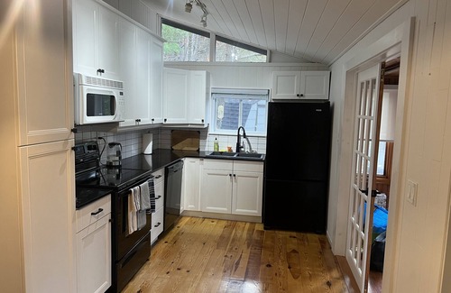 Gravenhurst Cottage | Newly refurbished cottage on beautiful Turtle Lake
