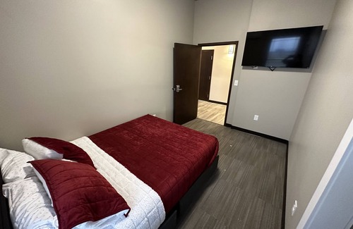 Mattoon Hotel | Newly Remodeled! B3 - Two Room Suite, King & Queen