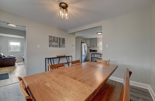 Central Bridge House | Newly remodeled country house