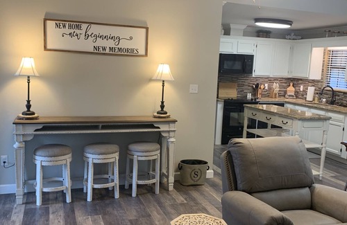 Leesburg House | Newly Remodeled Home across the road from Weiss Lake