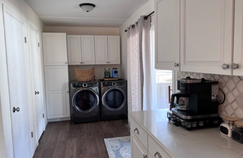 Hutchinson House | Newly remodeled home in a safe/quiet neighborhood located near fairgrounds.n
