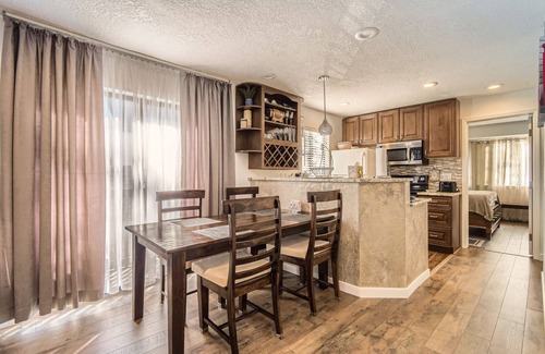 Englewood Apartment | NEWLY RENOVATED 1BR RETREAT