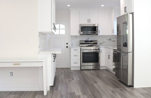 Little Armenia House | Newly Renovated 2 Bed 2 Bath Home