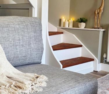 Catshill House | Newly Renovated 2 BDR Home - 5 Min to M5