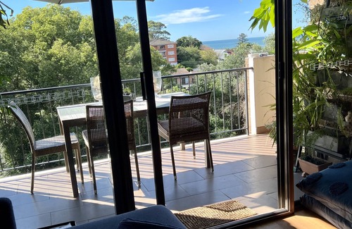 Randwick Apartment | Newly renovated 2 bedroom with pool and oceanviews