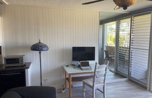Kuau Condo | Newly renovated 2nd floor condo — 150 yards from Mama’s Beach!
