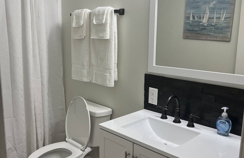 Georgetown House | Newly Renovated 3BR home near Sports at the Beach, Lewes & Tanger Outlets