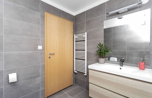 Teigar Apartment | Newly renovated apartment close to city center