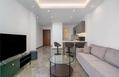 Piraeus Apartment | Newly Renovated Apartment next to Piraeus Marina