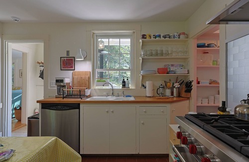 West Tisbury House | Newly Renovated Charming West Tisbury Retreat