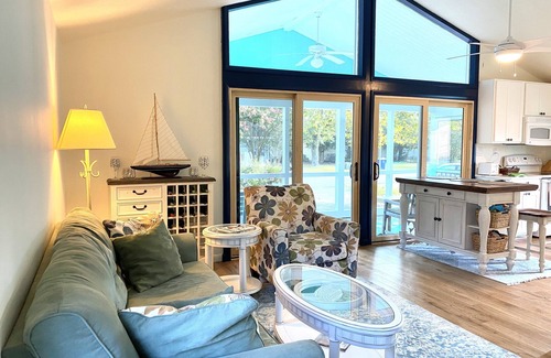 Bethany Beach Cottage | Newly Renovated Cozy Cottage In Family Friendly Community