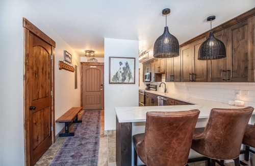 Historic District Condo | Newly Renovated Condo - One Block to Main Street, Ski-In, & Hot Tubs!