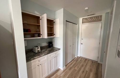 Acme Condo | Newly renovated Condo by Grand Traverse Resort. Just a short walk to the beach!